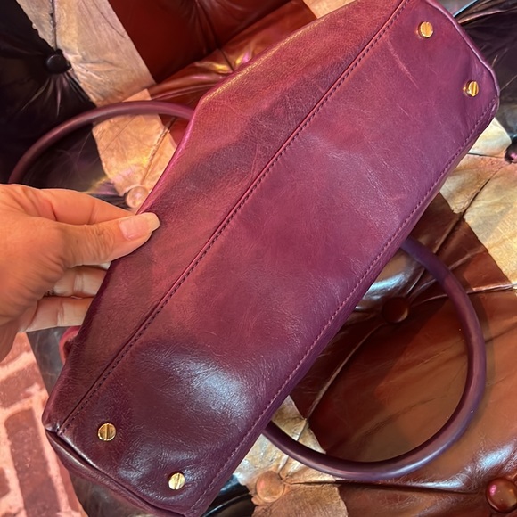 TORY BURCH Beautiful Supple Handbag in Eggplant/Plum - Picture 10 of 10